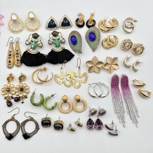 25 Pair Pierced Earring Lot Wearable Vintage To Now Costume Fashion Reseller Lot